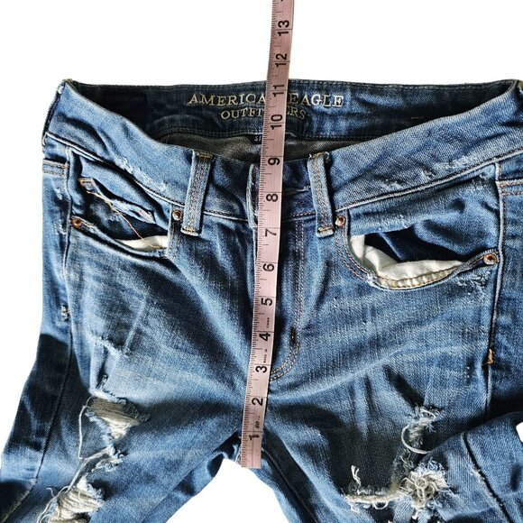 American Eagle Women's Boho Artist Distressed Jean's size 2 - Picture 9 of 12